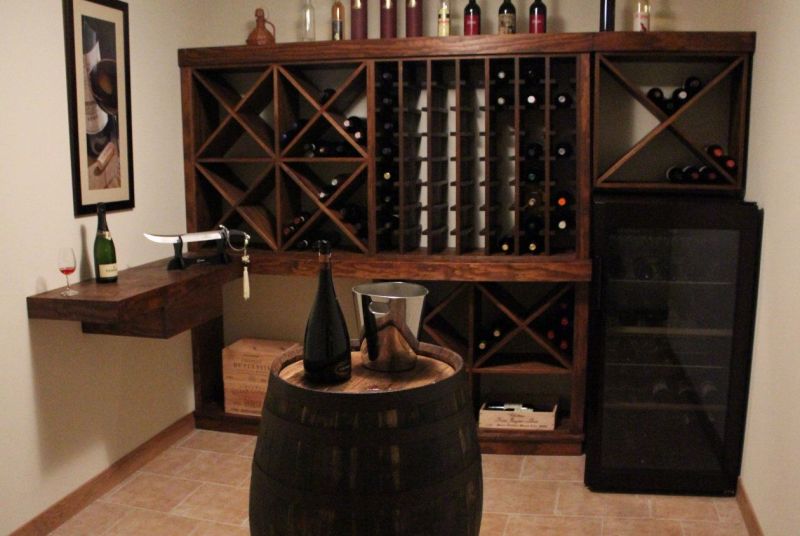 Cantinetta per 12 bottiglie in ferro